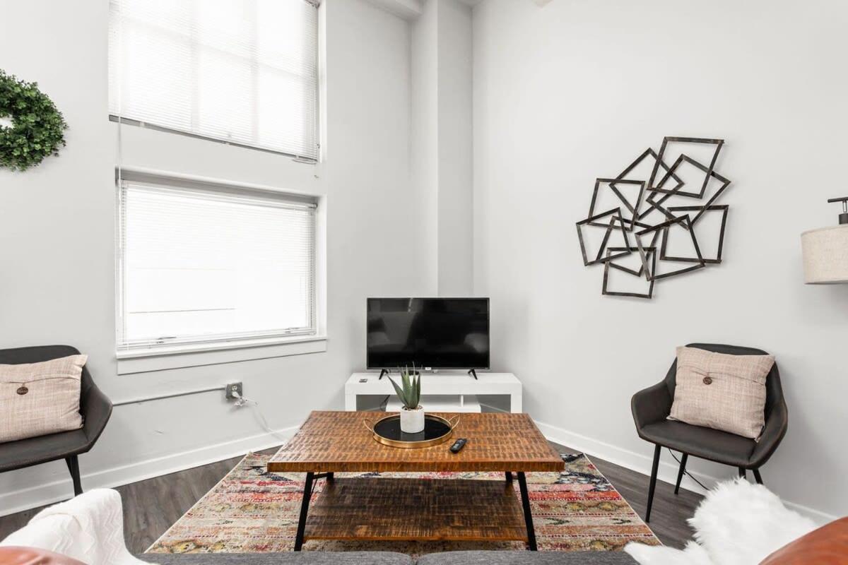 Modern Downtown Apartment 2Br 2Ba By Cozysuites Indianapolis Esterno foto
